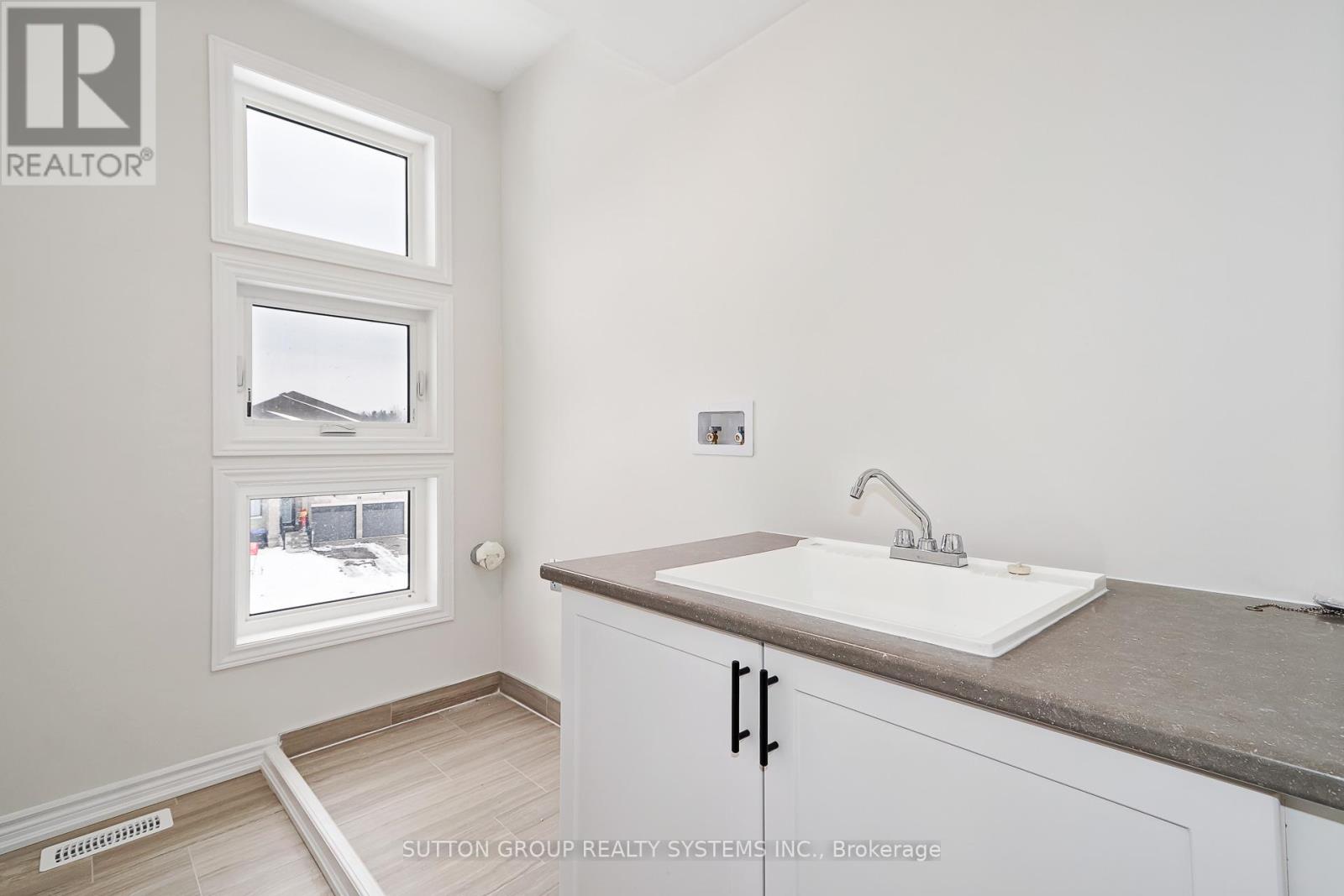 6 Tran Road, Wasaga Beach, Ontario  L9Z 0M9 - Photo 18 - S12697594