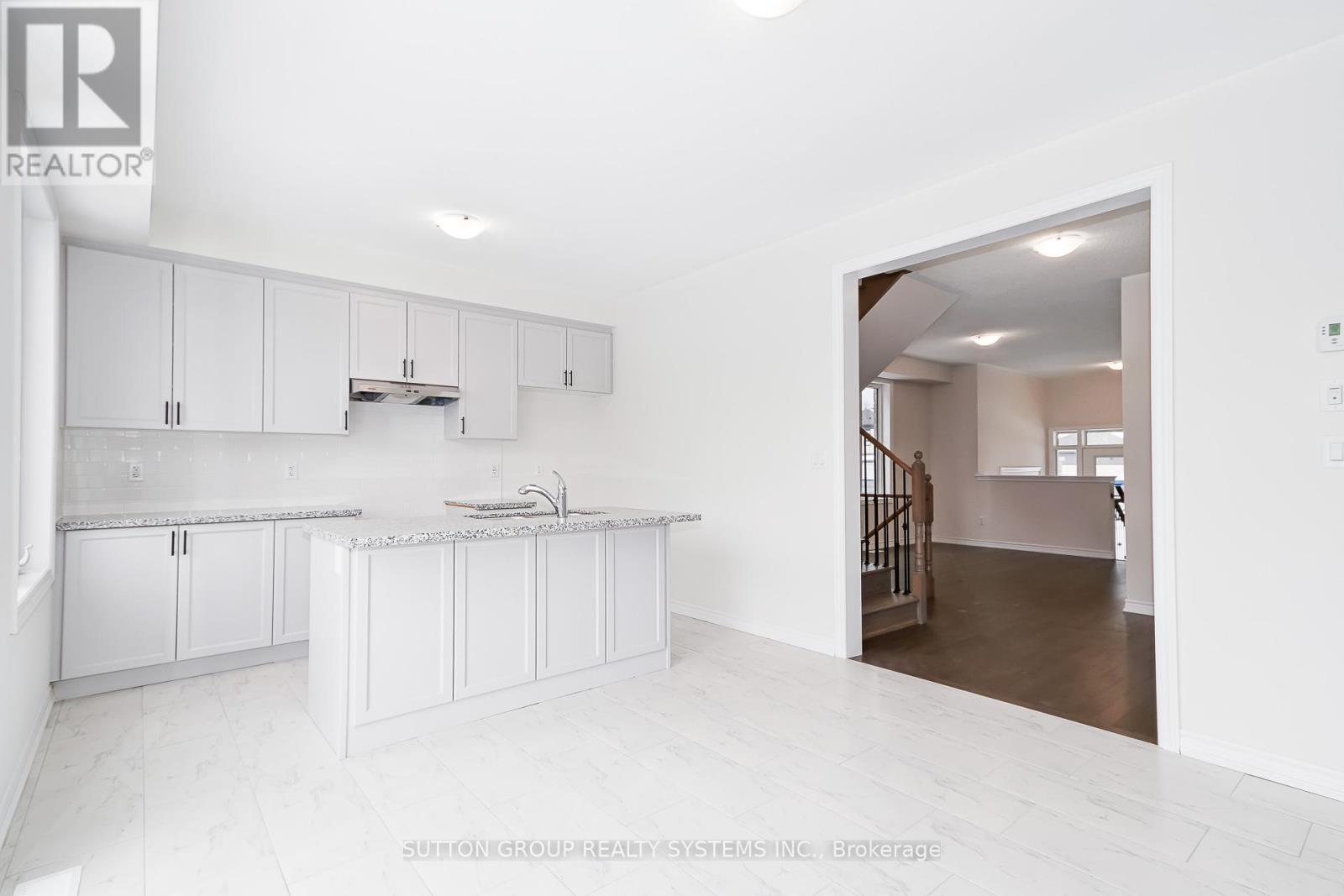 6 Tran Road, Wasaga Beach, Ontario  L9Z 0M9 - Photo 6 - S12697594