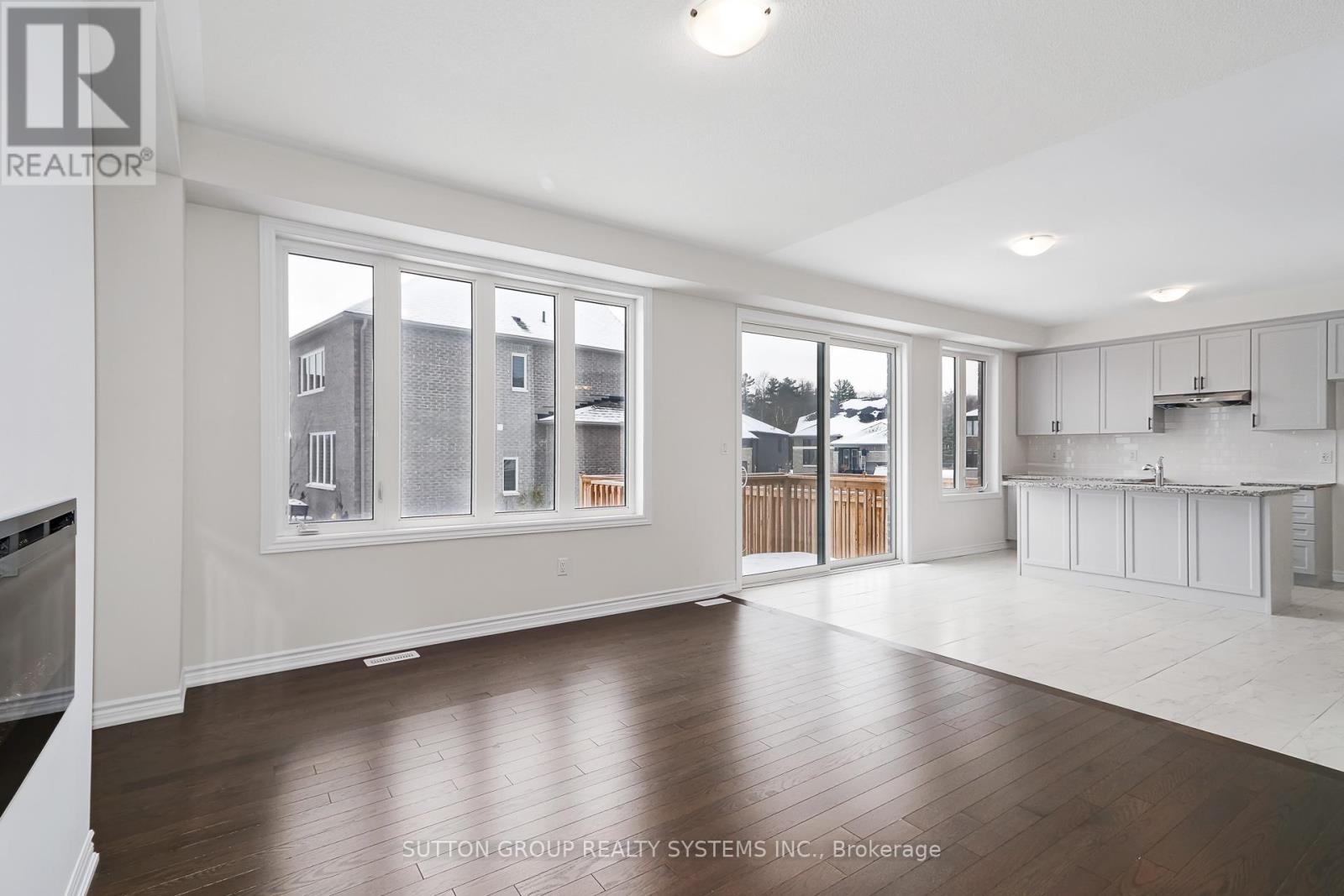 6 Tran Road, Wasaga Beach, Ontario  L9Z 0M9 - Photo 7 - S12697594