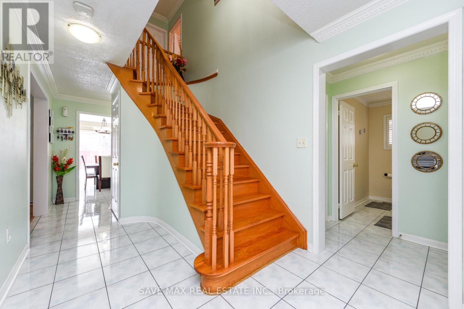 186 Mountainberry Road, Brampton, Ontario  L6R 2L2 - Photo 15 - W12693012