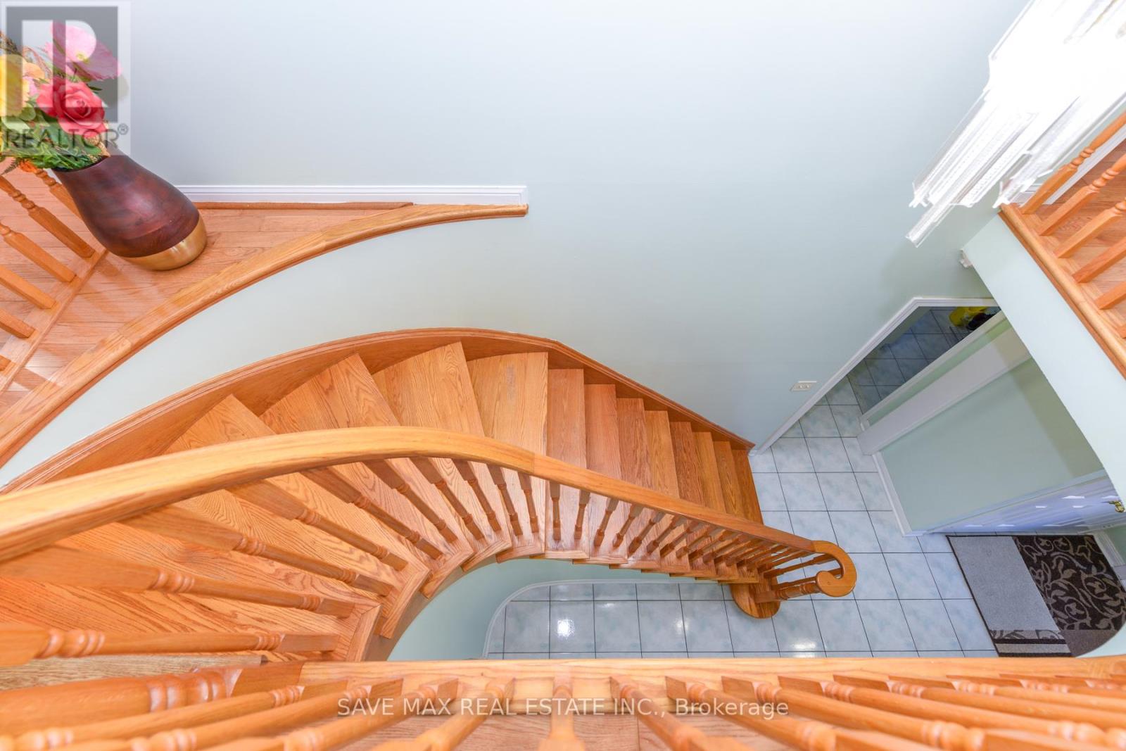 186 Mountainberry Road, Brampton, Ontario  L6R 2L2 - Photo 24 - W12693012