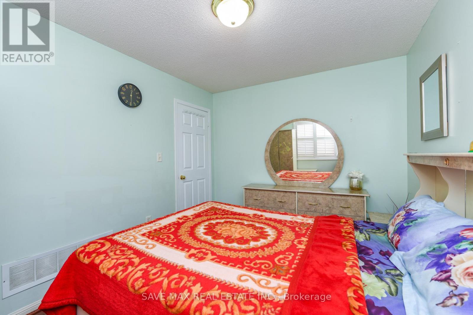 186 Mountainberry Road, Brampton, Ontario  L6R 2L2 - Photo 13 - W12693012