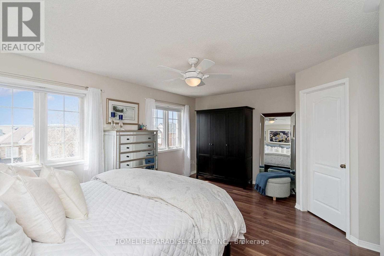 2368 Sutton Drive, Burlington, Ontario  L7L 6Y5 - Photo 7 - W12693974