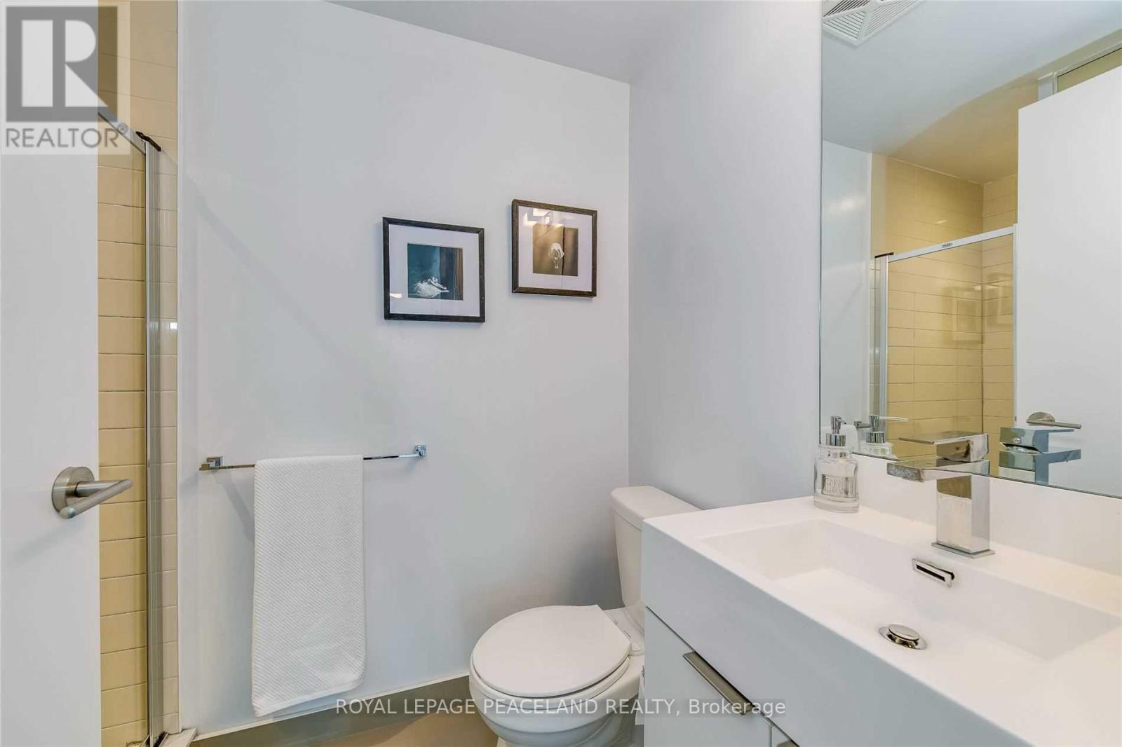 1207 - 20 Thomas Riley Road, Toronto, Ontario  M9B 1B3 - Photo 20 - W12697574
