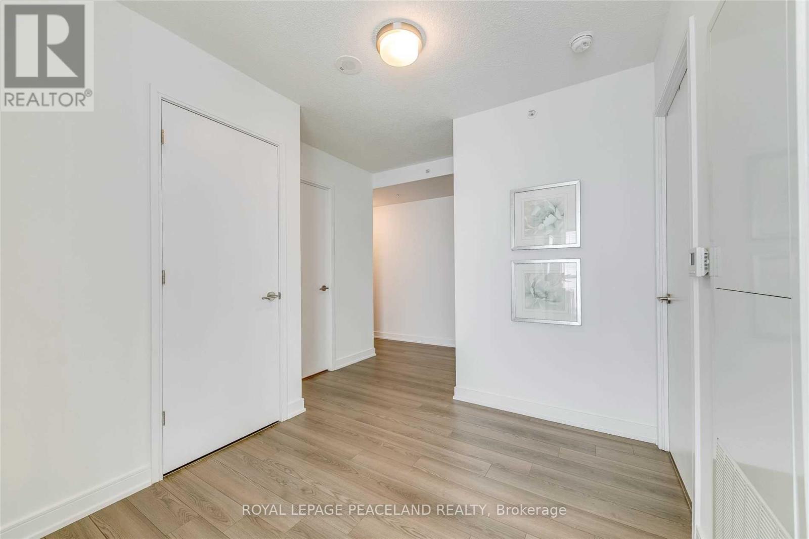 1207 - 20 Thomas Riley Road, Toronto, Ontario  M9B 1B3 - Photo 8 - W12697574