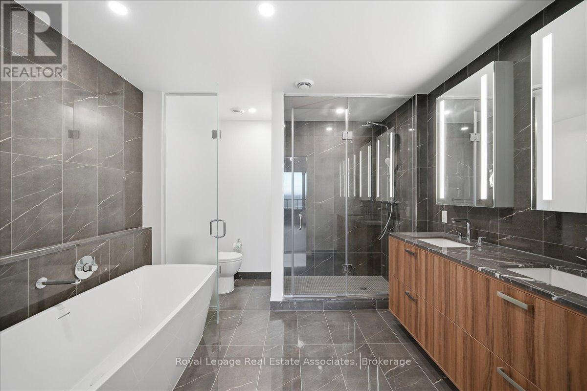 725 - 259 The Kingsway, Toronto, Ontario  M9A 0G2 - Photo 32 - W12697596