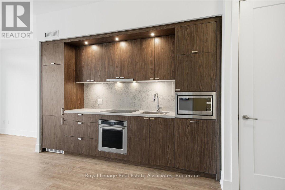 514 - 259 The Kingsway, Toronto, Ontario  M9A 0G2 - Photo 10 - W12697598