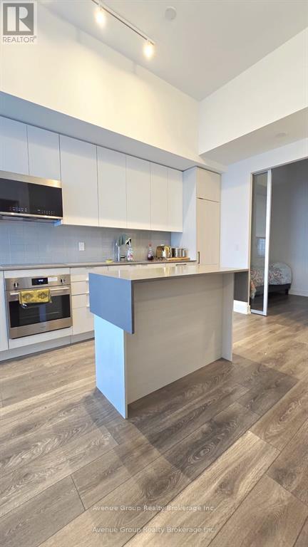 422 - 2489 Taunton Road, Oakville, Ontario  L6H 3R9 - Photo 3 - W12697608