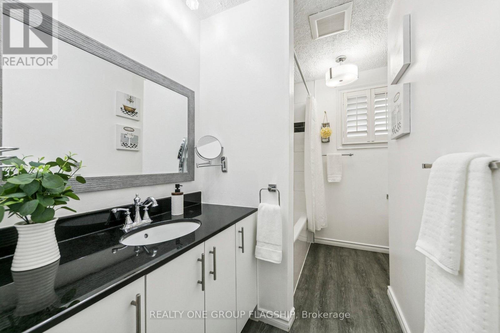 137 - 100 Quigley Road, Hamilton, Ontario  L8K 6J1 - Photo 15 - X12697556