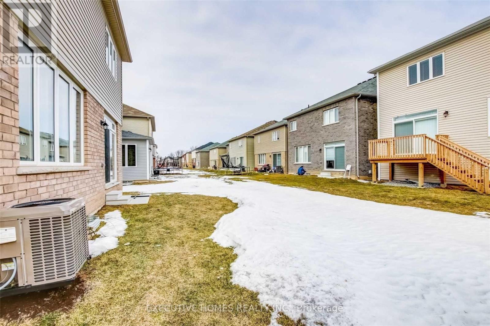 14 Vaughn Drive, Thorold, Ontario  L3B 0G8 - Photo 17 - X12697584