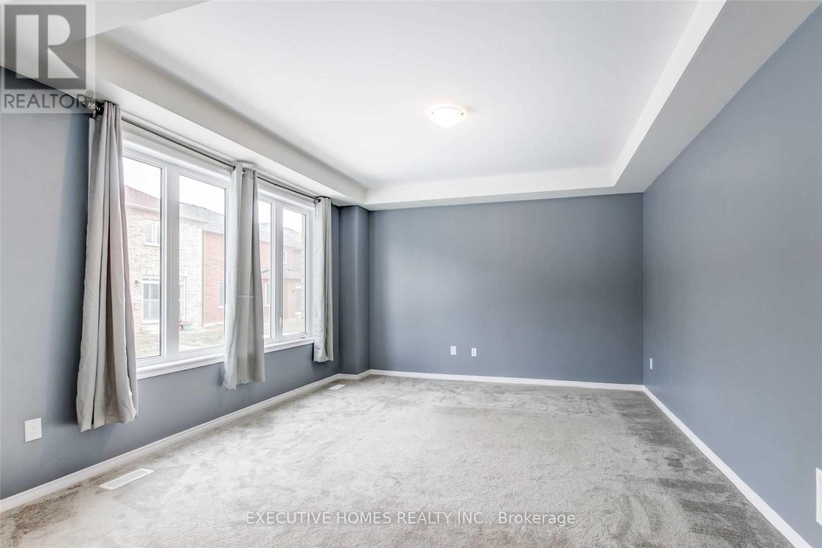 14 Vaughn Drive, Thorold, Ontario  L3B 0G8 - Photo 8 - X12697584