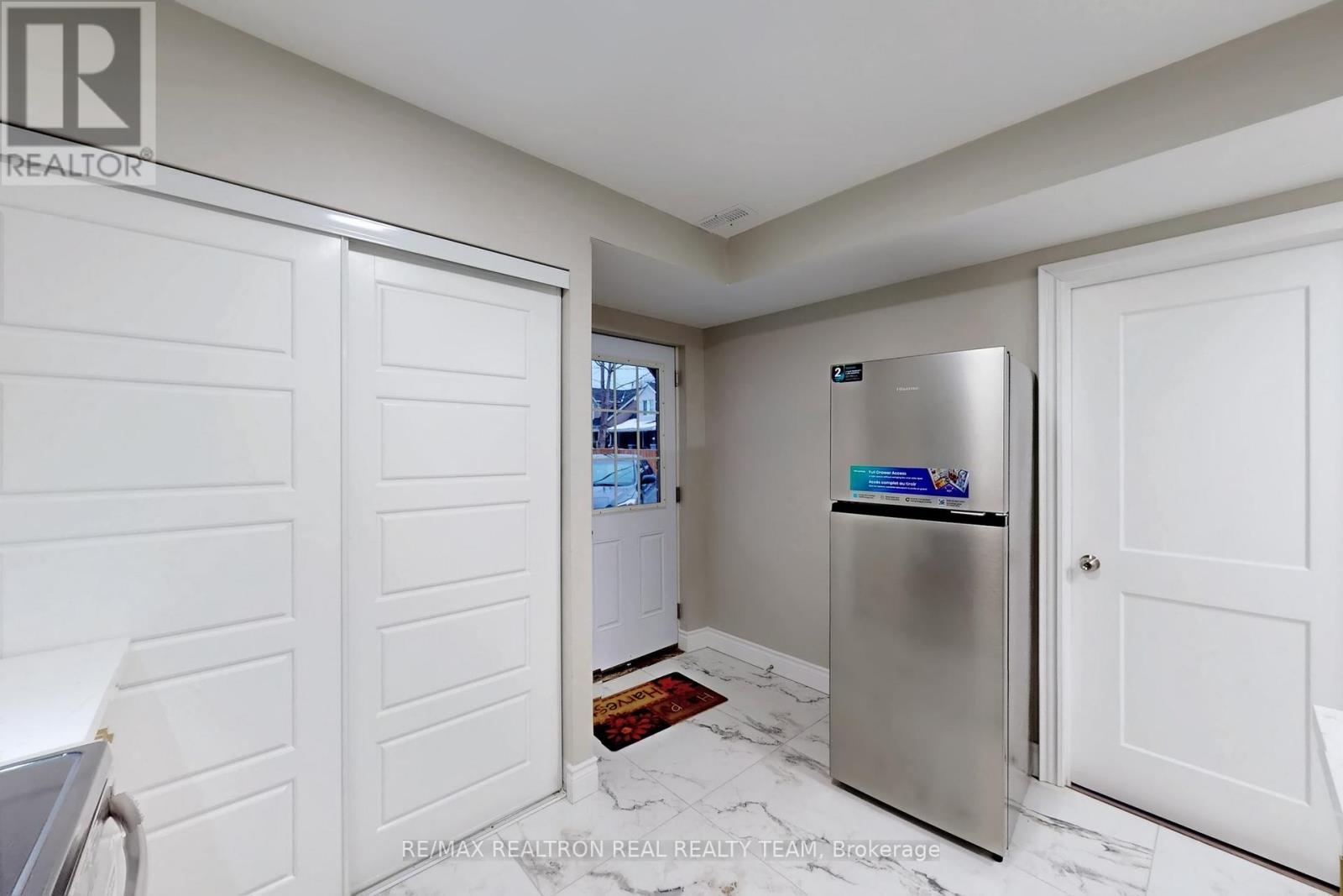 195 Balmoral Avenue N, Hamilton, Ontario  L8L 2J7 - Photo 6 - X12697586