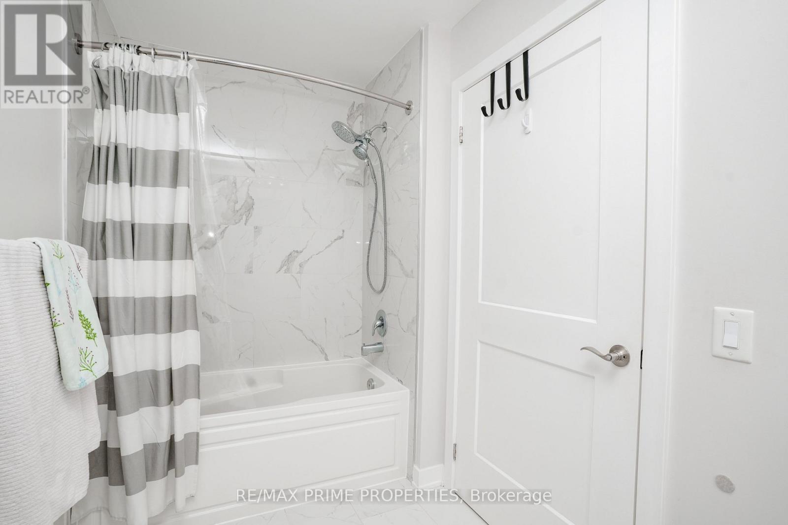 135 - 110 Fergus Avenue, Kitchener, Ontario  N2A 2H2 - Photo 24 - X12697604