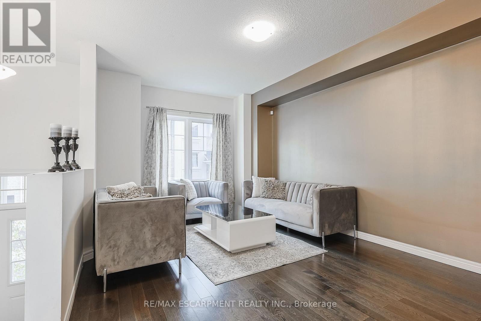 20 Barley Lane, Hamilton, Ontario  L9K 0K1 - Photo 6 - X12669604