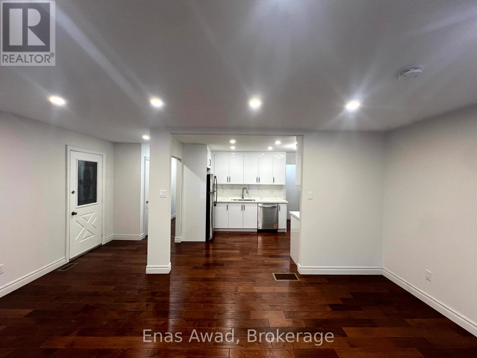 1402 Clearview Drive, Peterborough, Ontario  K9K 1Z8 - Photo 2 - X12697644