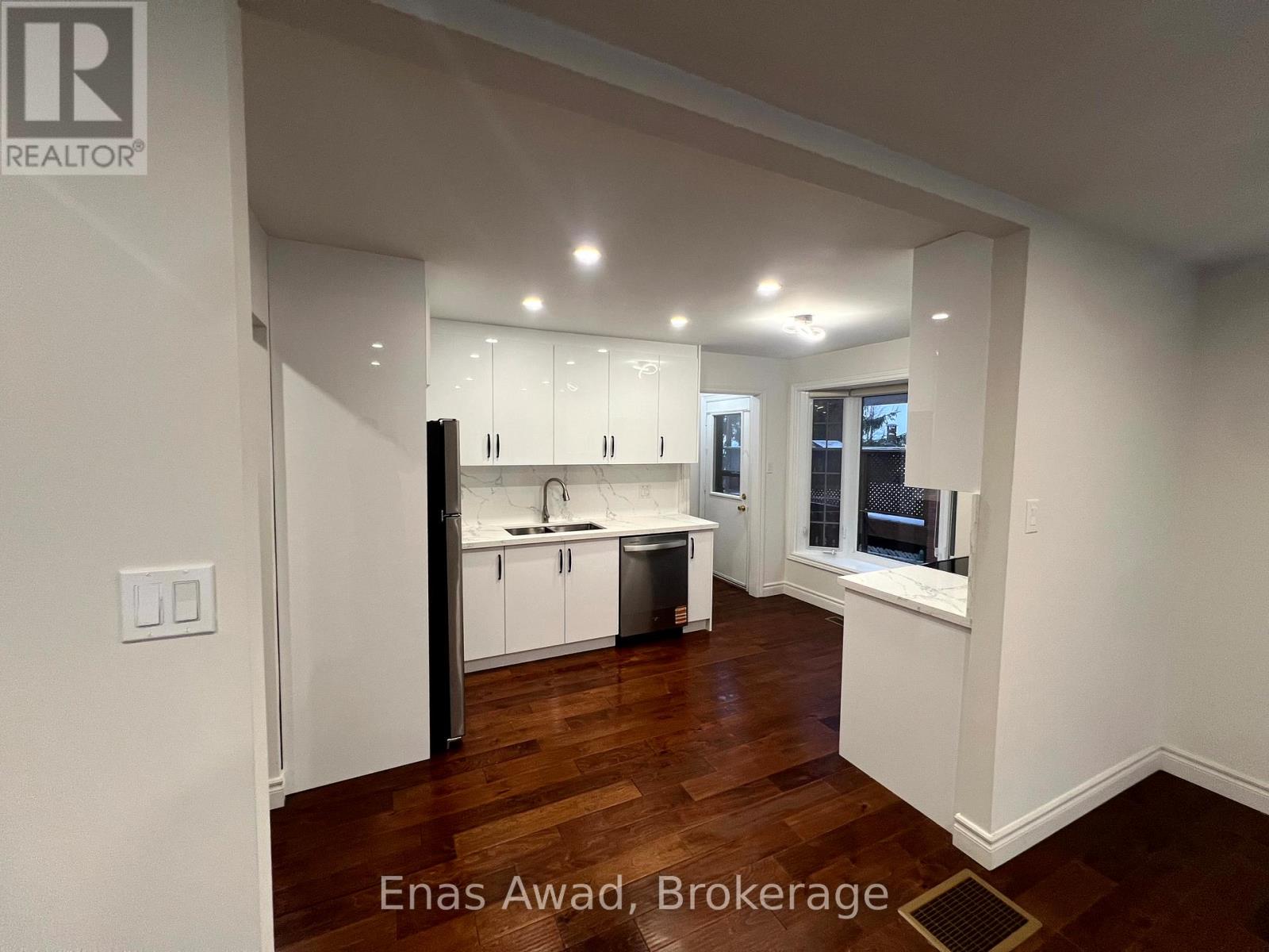 1402 Clearview Drive, Peterborough, Ontario  K9K 1Z8 - Photo 4 - X12697644