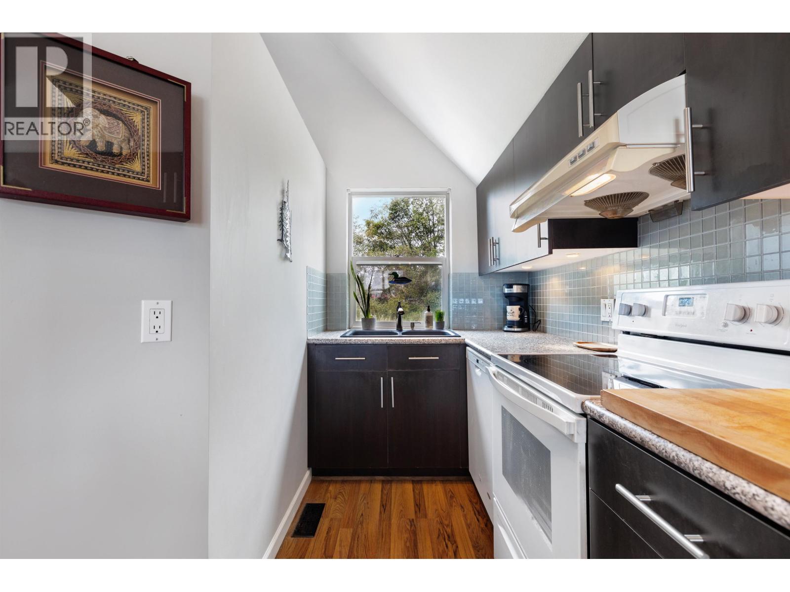 4 800 South Dyke Road, New Westminster, British Columbia  V3M 4Z8 - Photo 8 - R3079681