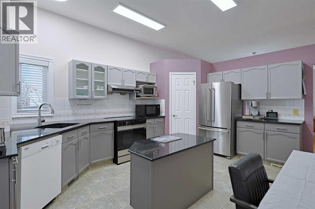 252 Citadel Park Nw, Calgary, Alberta  T3G 3X8 - Photo 16 - A2277232