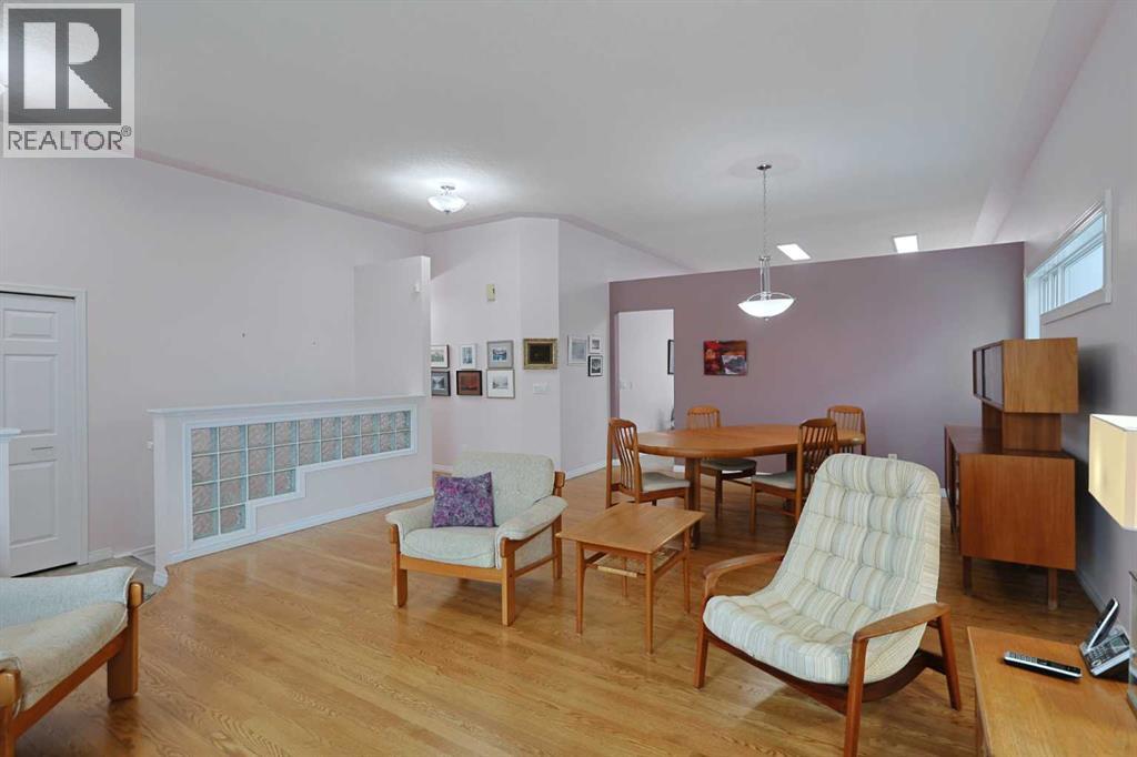 252 Citadel Park Nw, Calgary, Alberta  T3G 3X8 - Photo 10 - A2277232