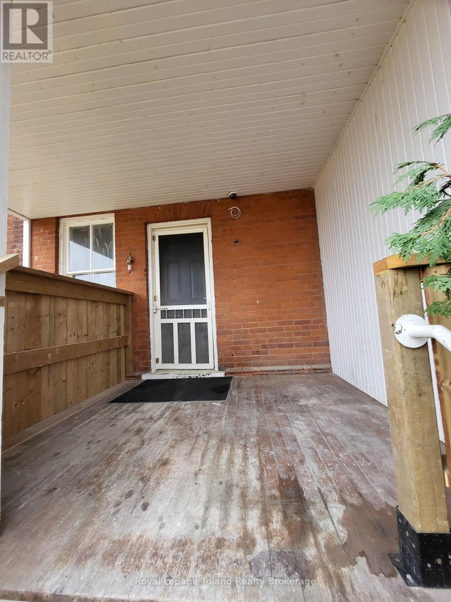 3 - 565 Peel Street, Woodstock, Ontario  N4S 1K5 - Photo 3 - X12697436