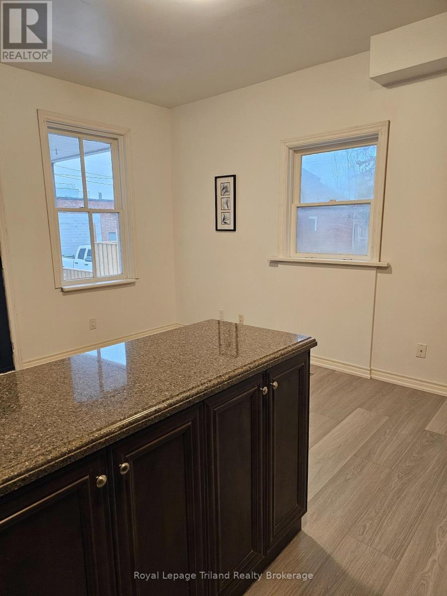 3 - 565 Peel Street, Woodstock, Ontario  N4S 1K5 - Photo 9 - X12697436