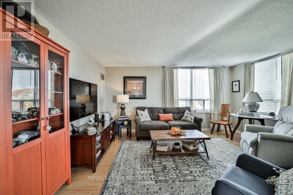 1106 - 195 Wynford Drive, Toronto, Ontario  M3C 3P3 - Photo 9 - C12697670