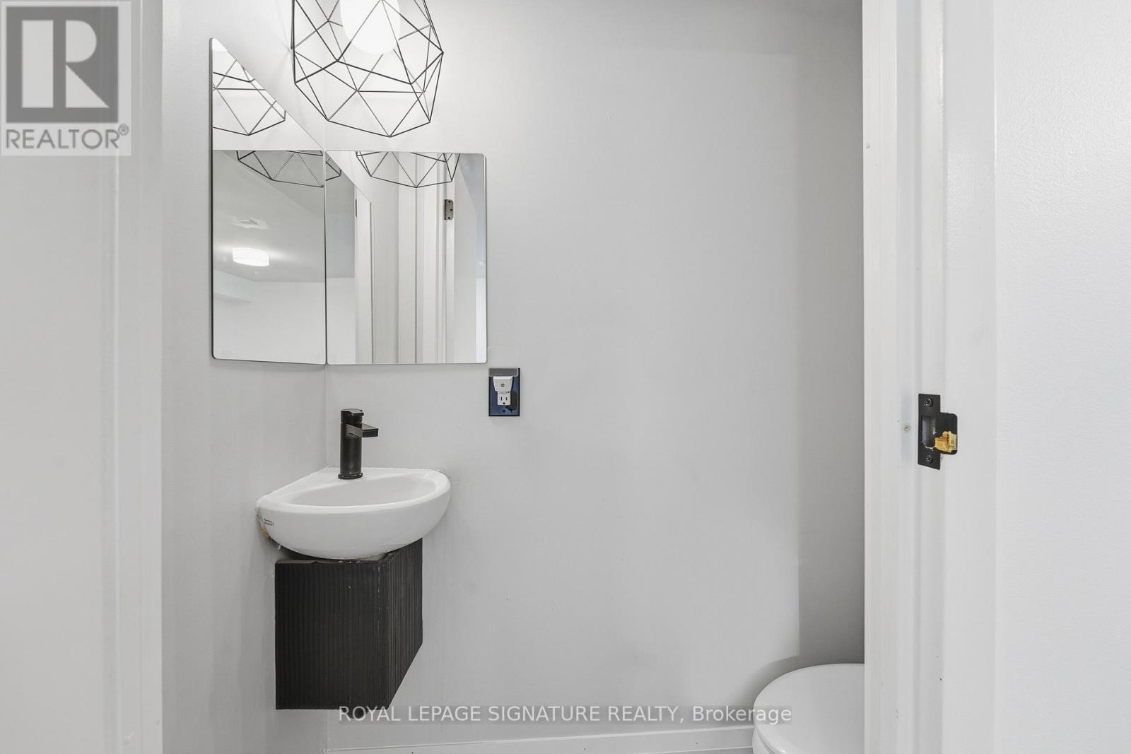 1105 - 50 East Liberty Street, Toronto, Ontario M6K 3P3 - Photo 15 - C12696878