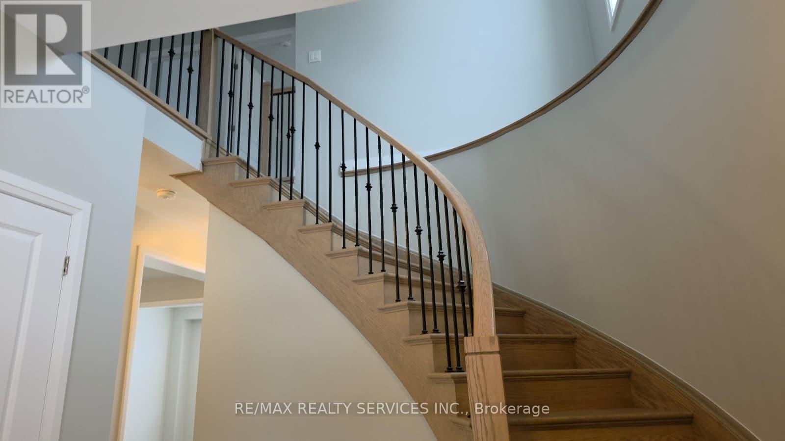 11 REVOL ROAD, Penetanguishene, Ontario