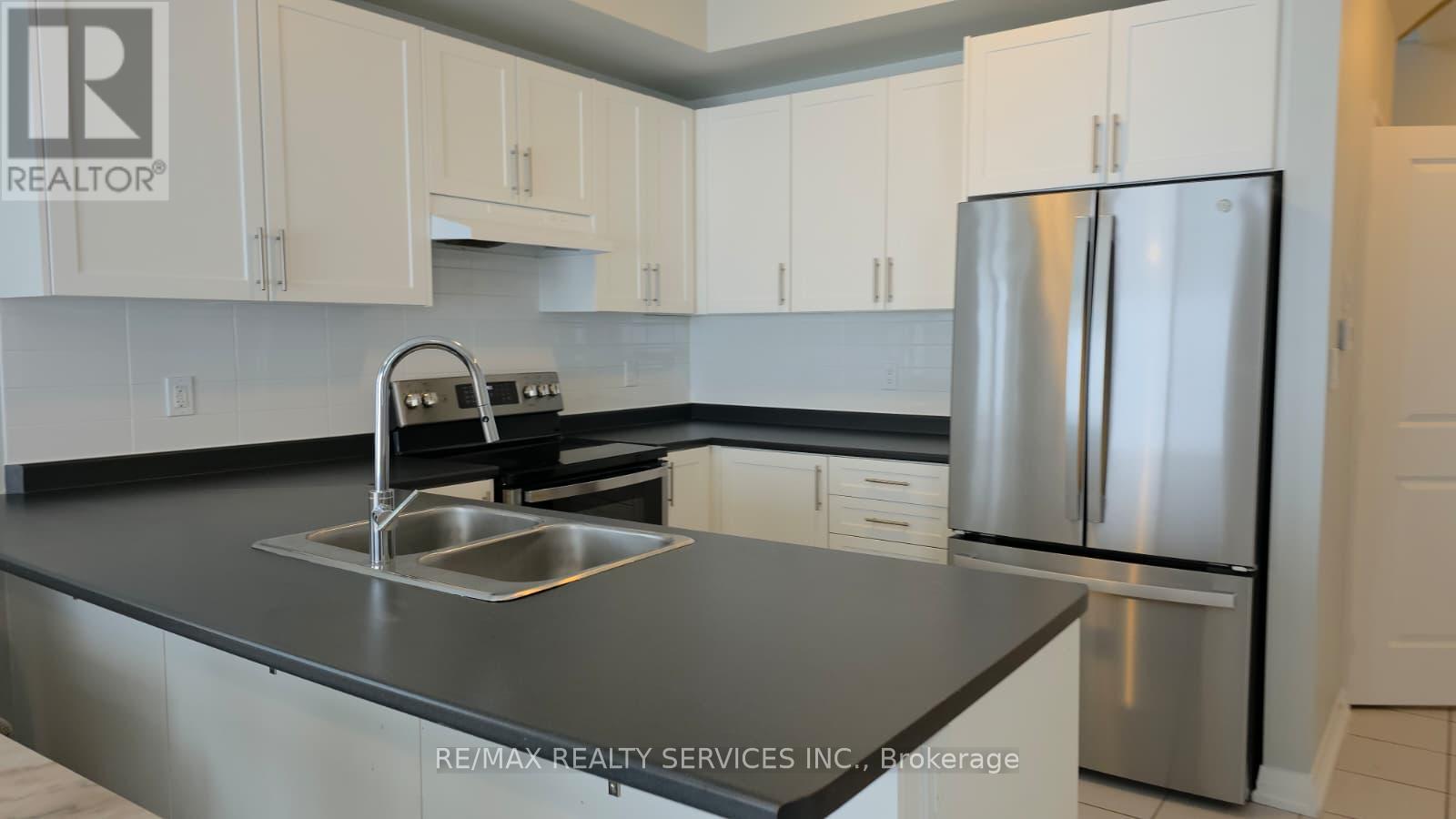 11 Revol Road, Penetanguishene, Ontario  L9M 0W8 - Photo 13 - S12654886