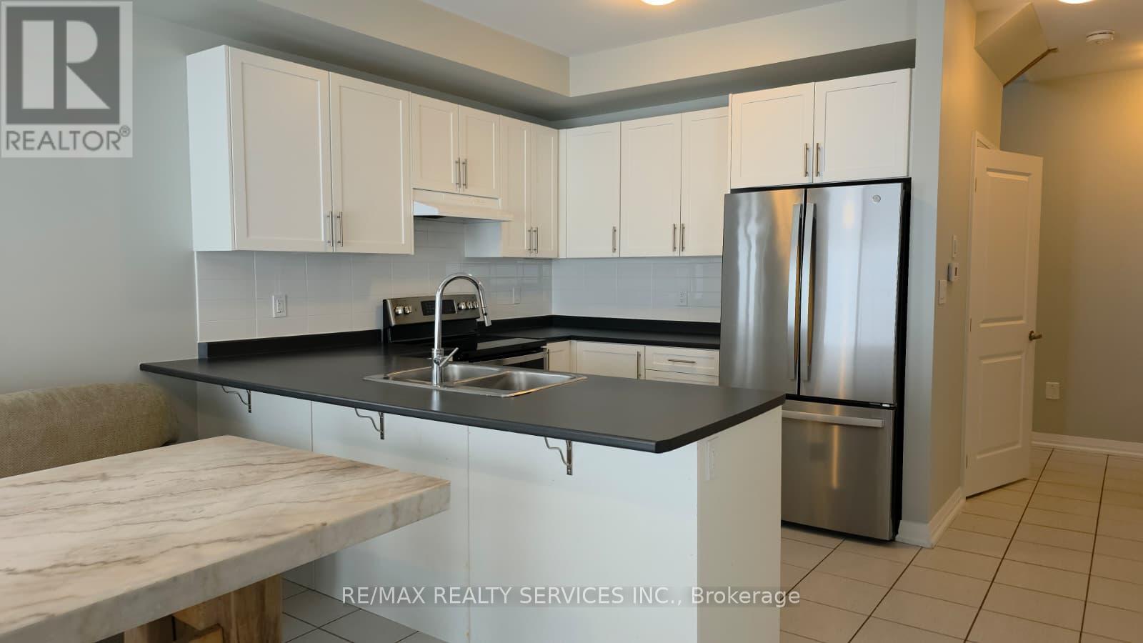 11 Revol Road, Penetanguishene, Ontario  L9M 0W8 - Photo 15 - S12654886