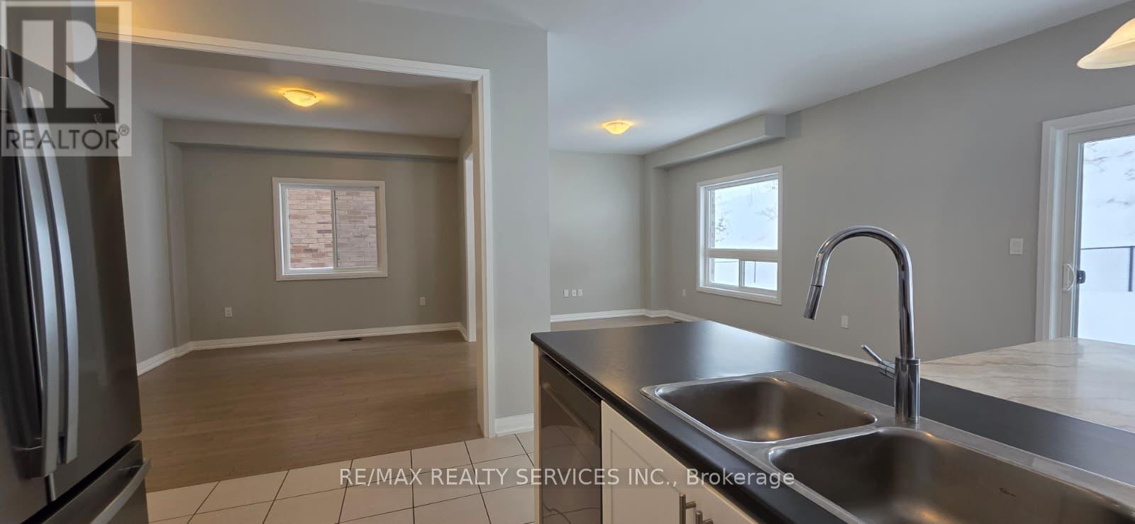 11 Revol Road, Penetanguishene, Ontario  L9M 0W8 - Photo 29 - S12654886