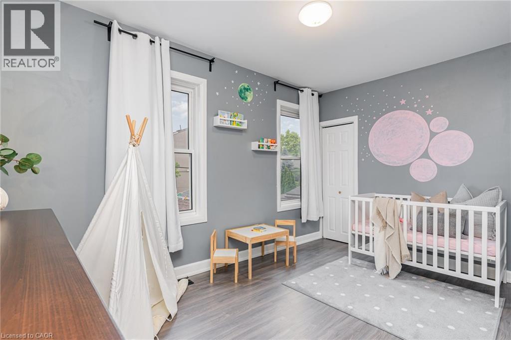 4 Robins Avenue, Hamilton, Ontario  L8H 4M6 - Photo 18 - 40798699