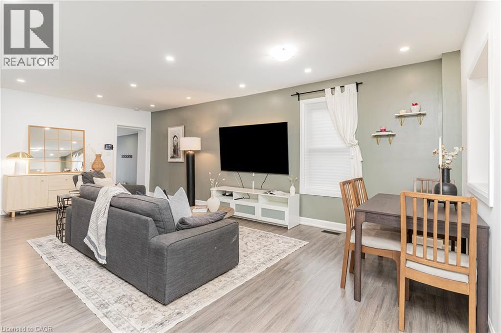 4 Robins Avenue, Hamilton, Ontario  L8H 4M6 - Photo 4 - 40798699