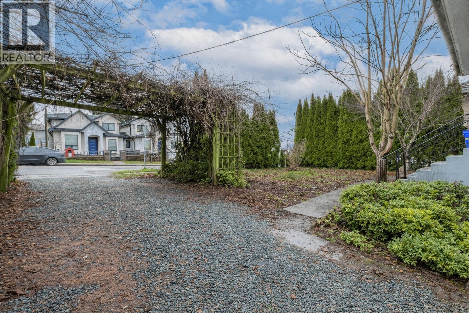 4856 Smith Avenue, Burnaby, British Columbia  V5G 2W4 - Photo 3 - R3078932