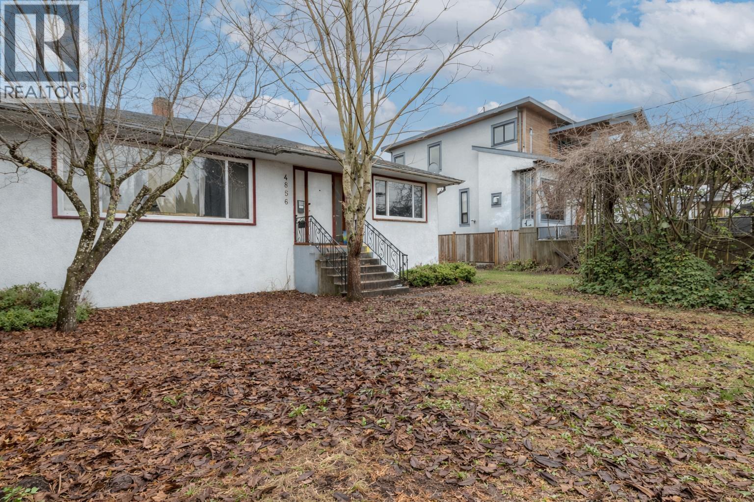 4856 SMITH AVENUE, Burnaby, British Columbia