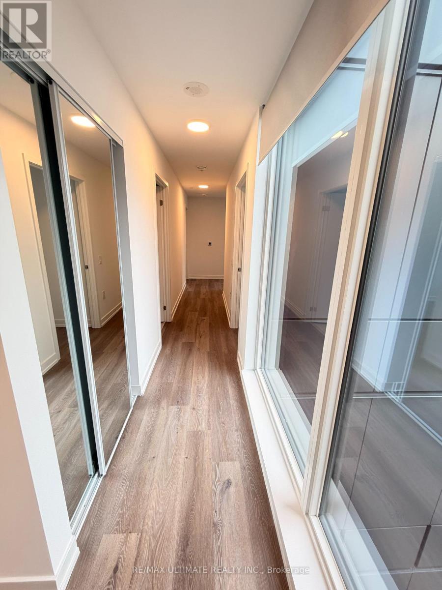 4603 - 395 Square One Drive, Mississauga, Ontario  L5B 0P6 - Photo 4 - W12697642