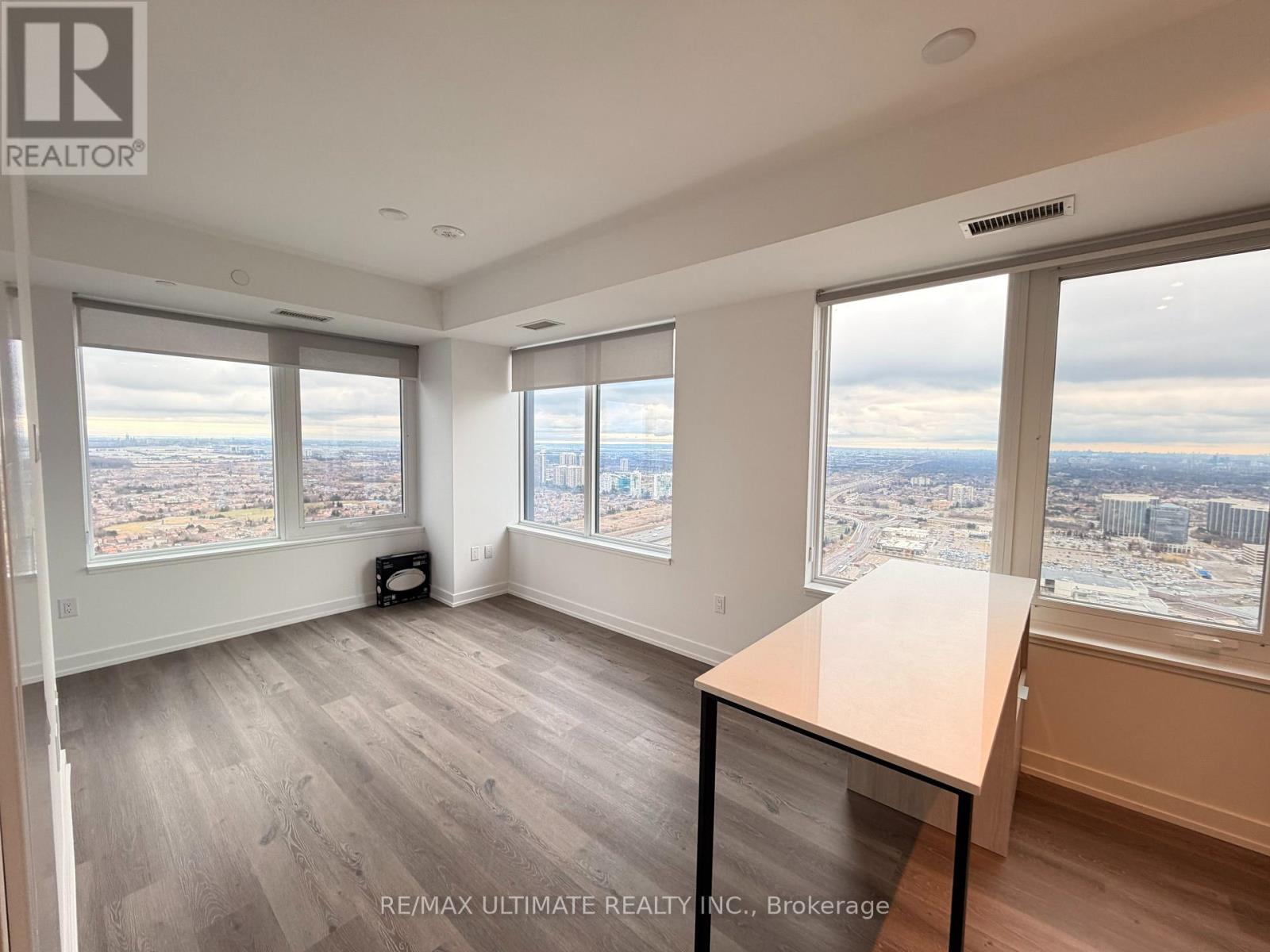 4603 - 395 Square One Drive, Mississauga, Ontario  L5B 0P6 - Photo 5 - W12697642