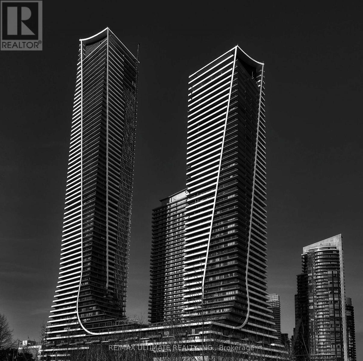 2219 - 30 SHORE BREEZE DRIVE, Toronto, Ontario