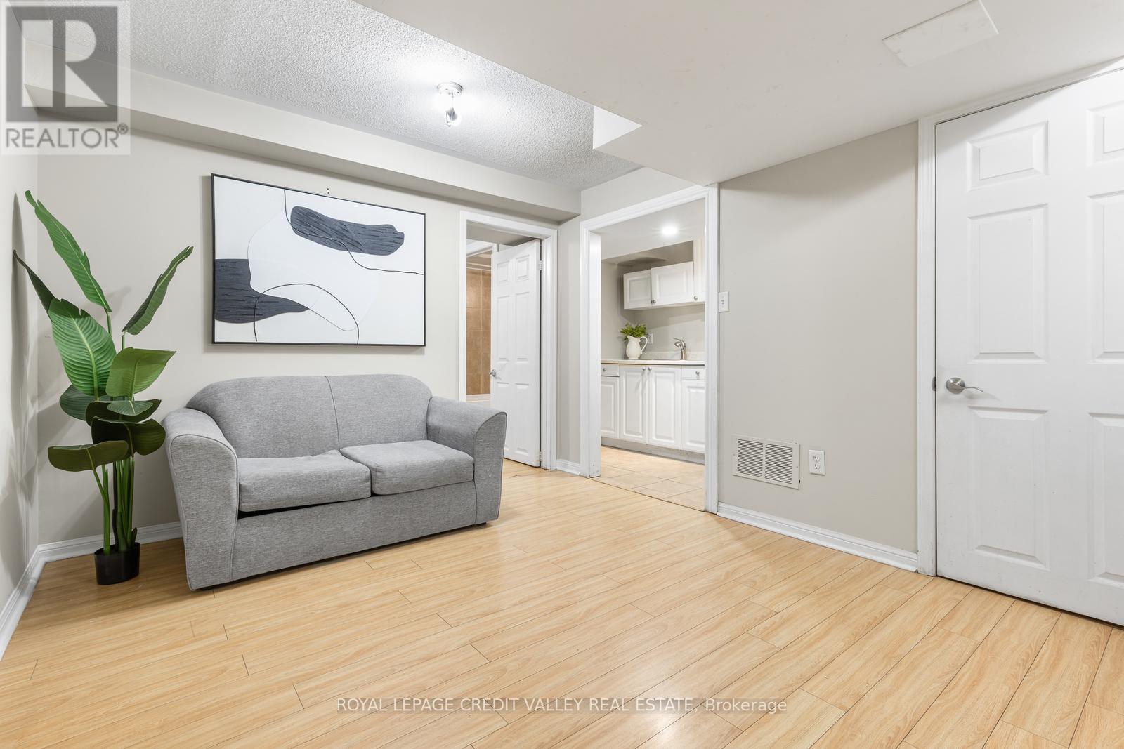 84 Whiteface Crescent, Brampton, Ontario  L6X 4X3 - Photo 26 - W12697674