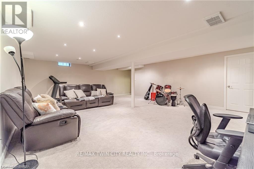 11 Irongate Drive, Brant, Ontario  N3L 4G4 - Photo 24 - X12697624