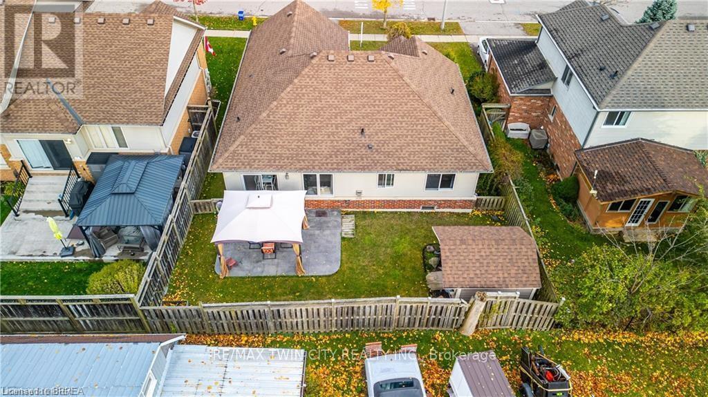 11 Irongate Drive, Brant, Ontario  N3L 4G4 - Photo 29 - X12697624