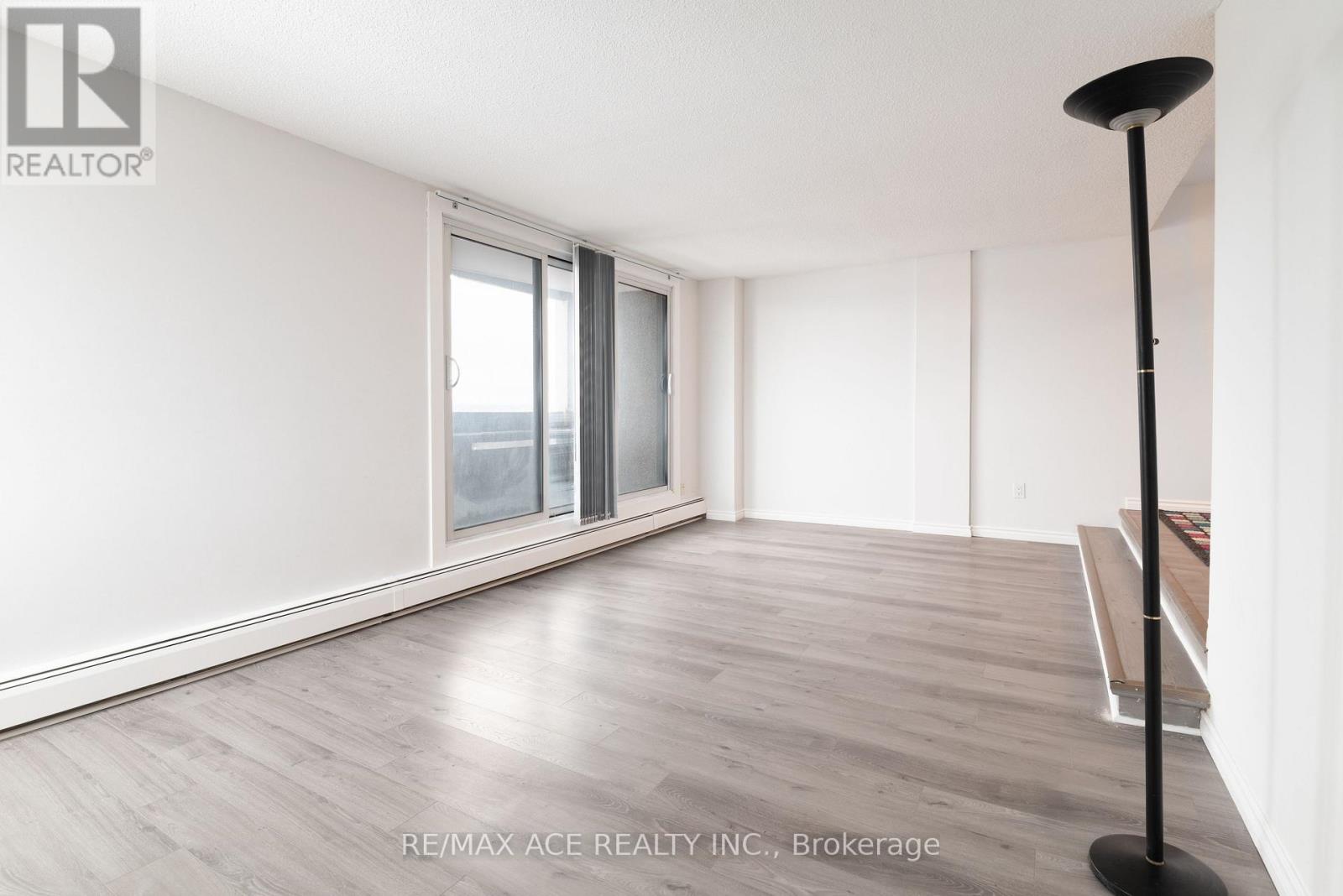 1506 - 1171 Ambleside Drive, Ottawa, Ontario  K2B 8E1 - Photo 15 - X12697662