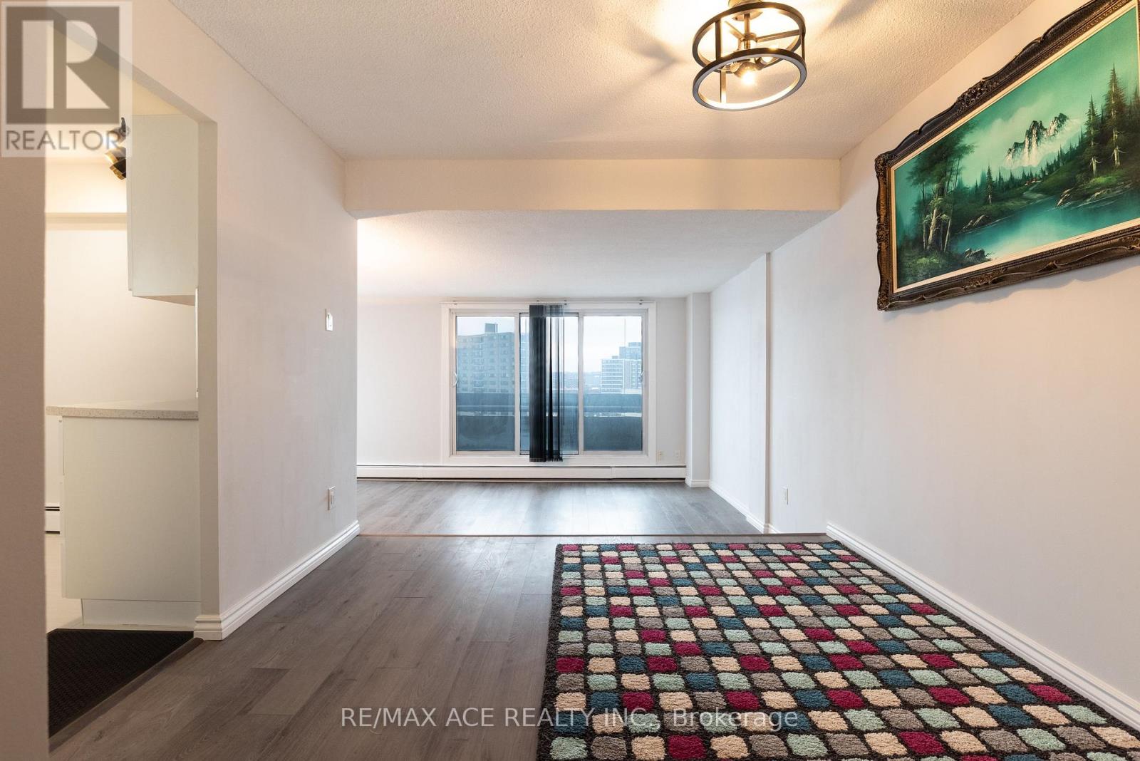 1506 - 1171 Ambleside Drive, Ottawa, Ontario  K2B 8E1 - Photo 5 - X12697662