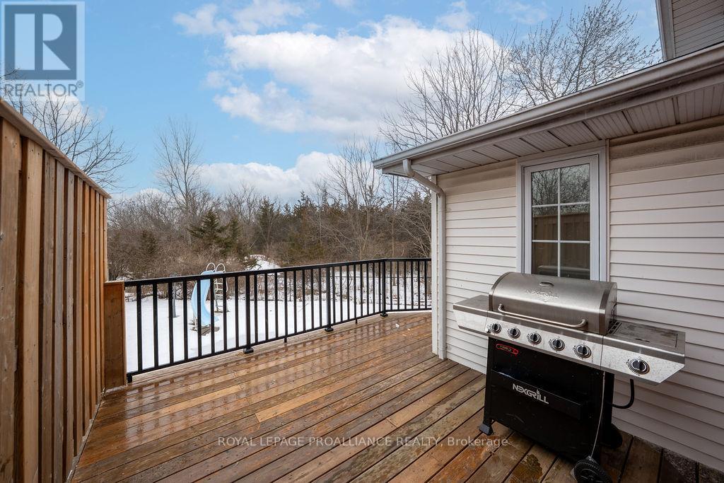 29 Sherwood Crescent, Belleville (Belleville Ward), Ontario  K8P 5G2 - Photo 17 - X12697742