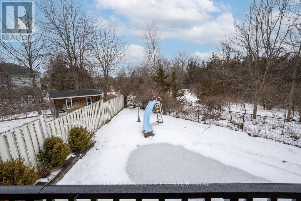 29 Sherwood Crescent, Belleville (Belleville Ward), Ontario  K8P 5G2 - Photo 18 - X12697742
