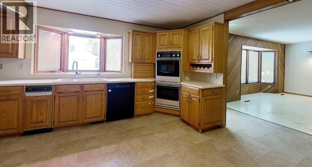 4324 7 Avenue, Edson, Alberta  T7E 1B5 - Photo 5 - A2279195