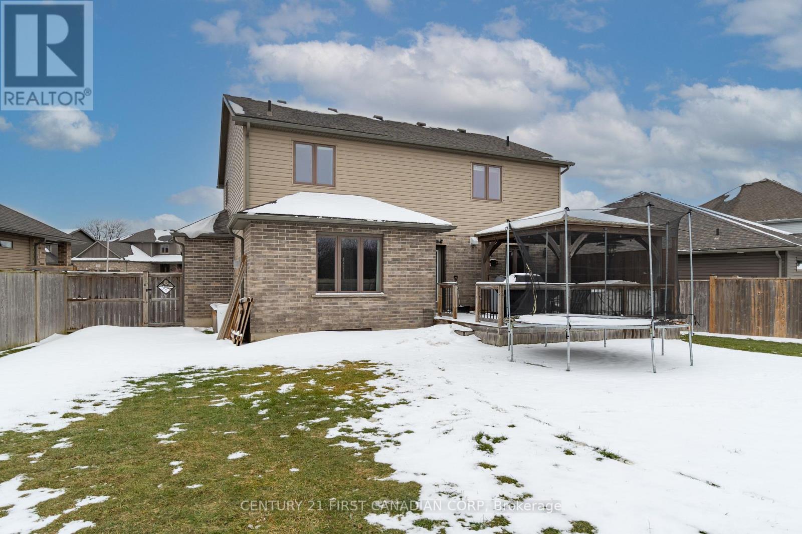 209 Campanale Way, Lucan Biddulph, Ontario  N0M 2J0 - Photo 11 - X12697692