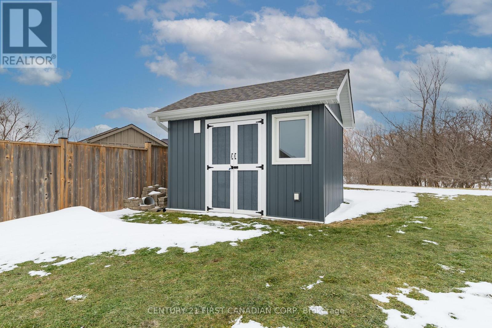 209 Campanale Way, Lucan Biddulph, Ontario  N0M 2J0 - Photo 13 - X12697692