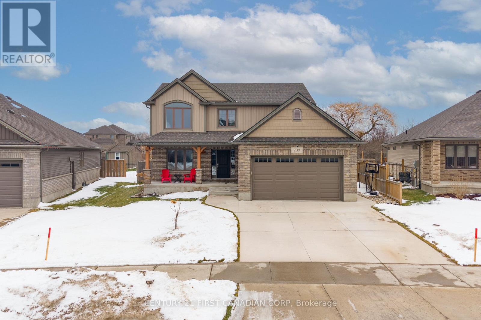 209 Campanale Way, Lucan Biddulph, Ontario  N0M 2J0 - Photo 2 - X12697692