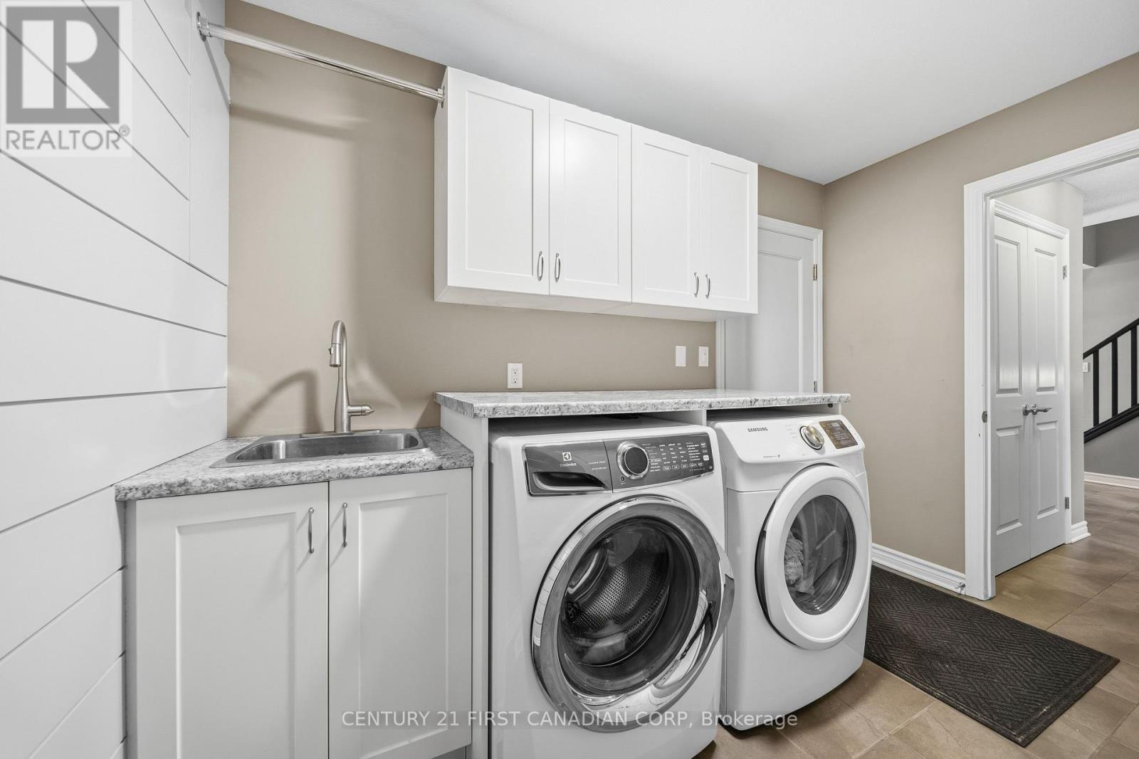 209 Campanale Way, Lucan Biddulph, Ontario  N0M 2J0 - Photo 30 - X12697692